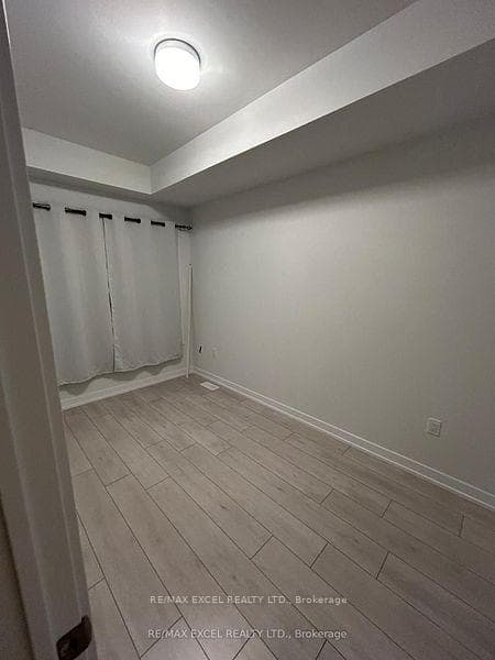 101 Cornell Rouge Boulevard Unit Lower photo 3