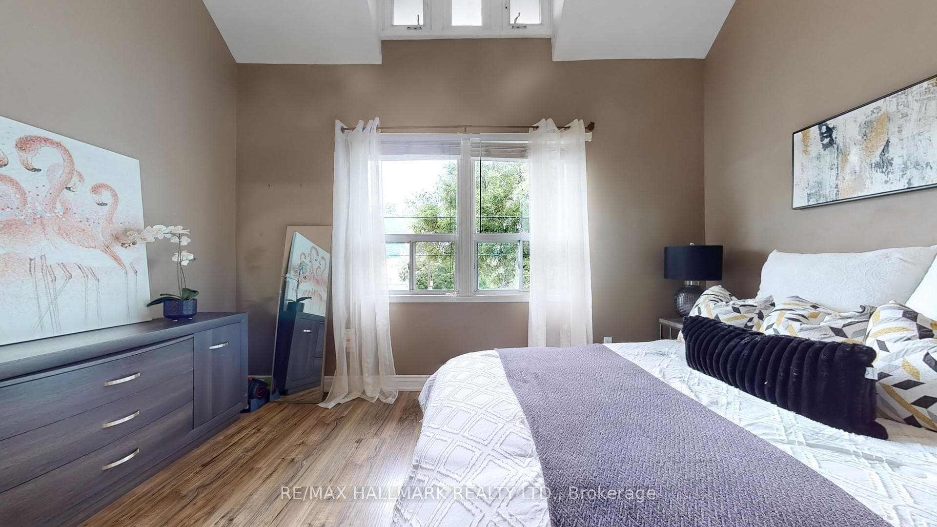 1115 Woodbine Avenue photo 22