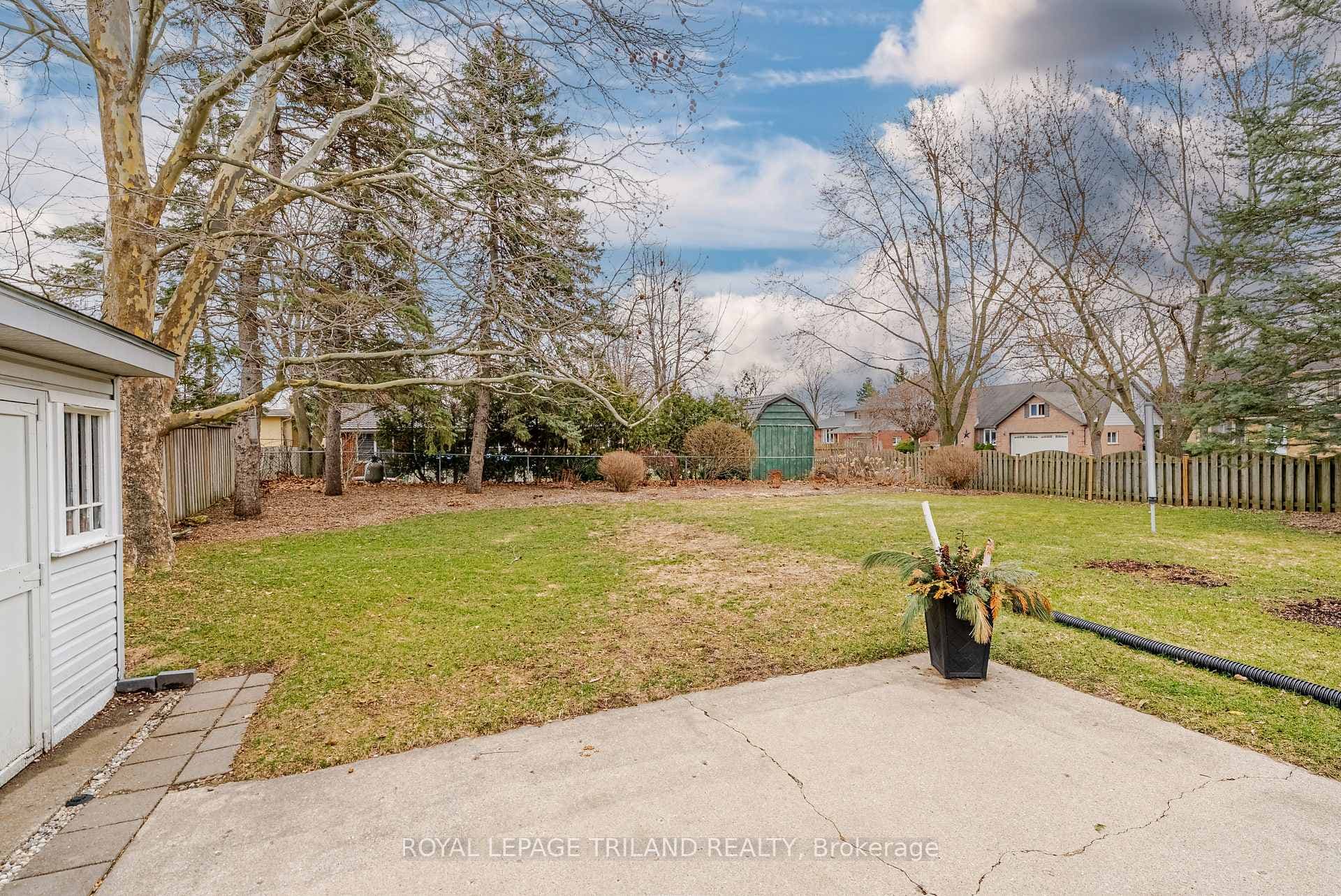 188 Canterbury Drive photo 38