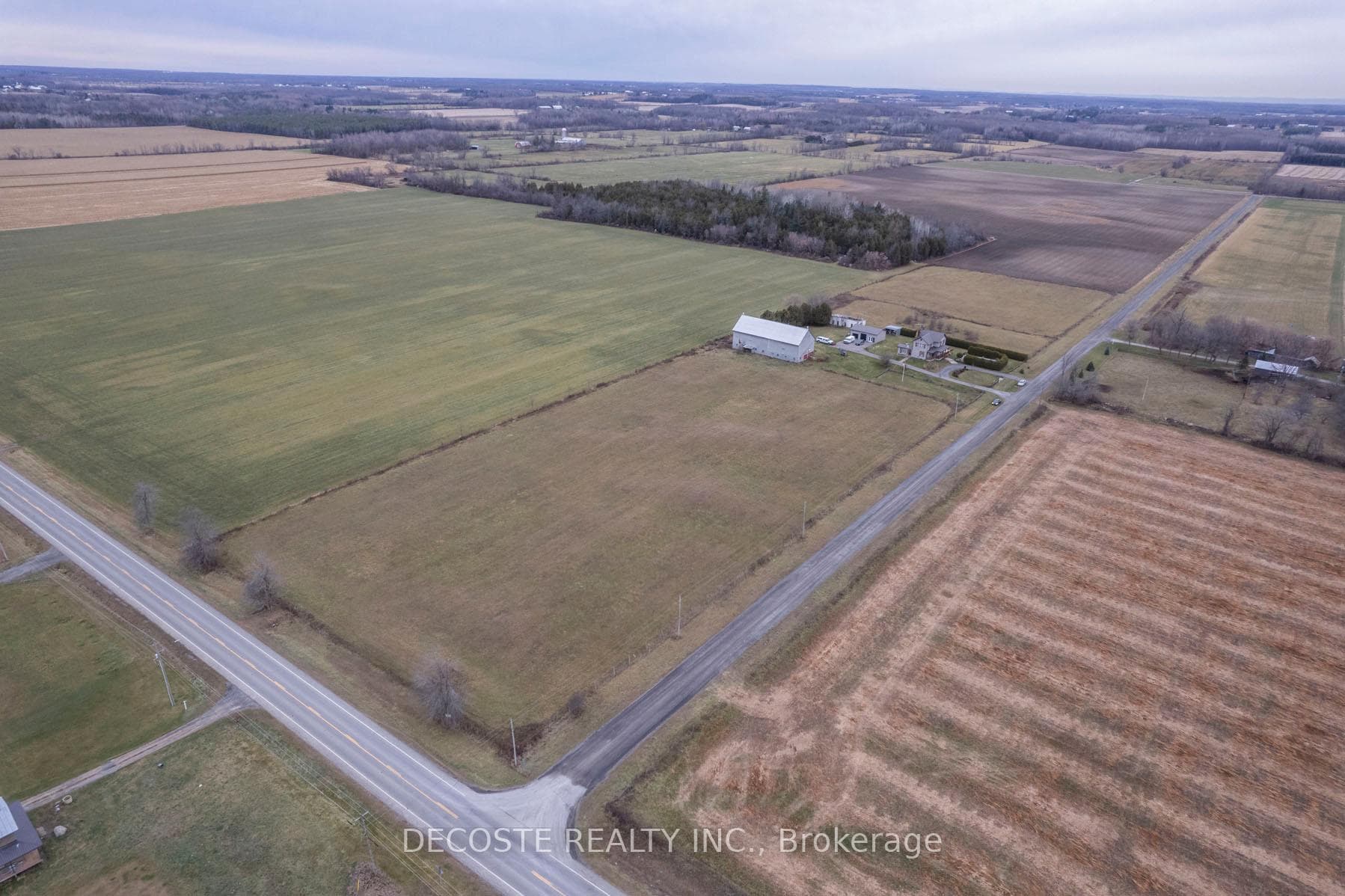 2720 Haydon Road photo 3