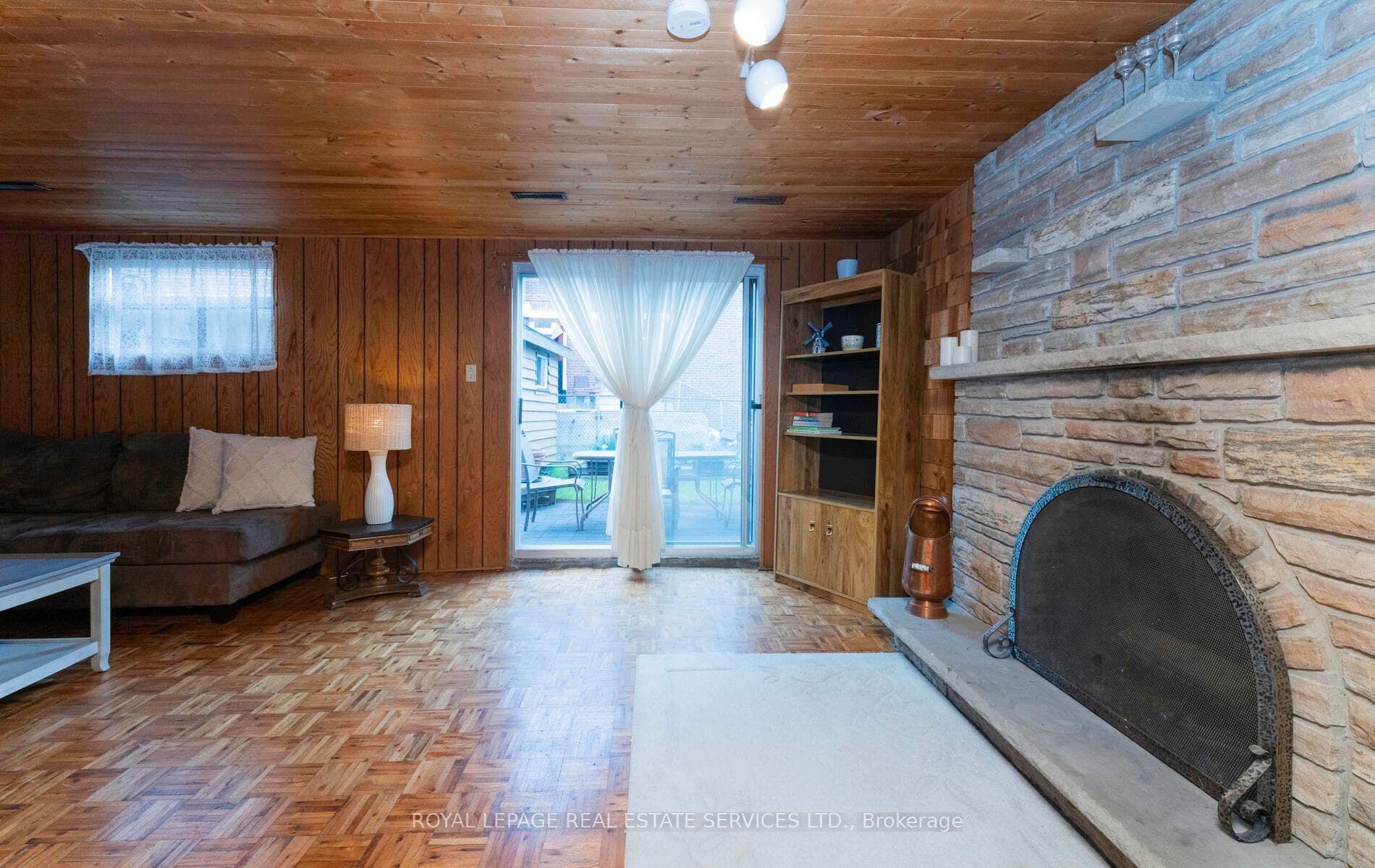 48 Lenthall Avenue photo 29