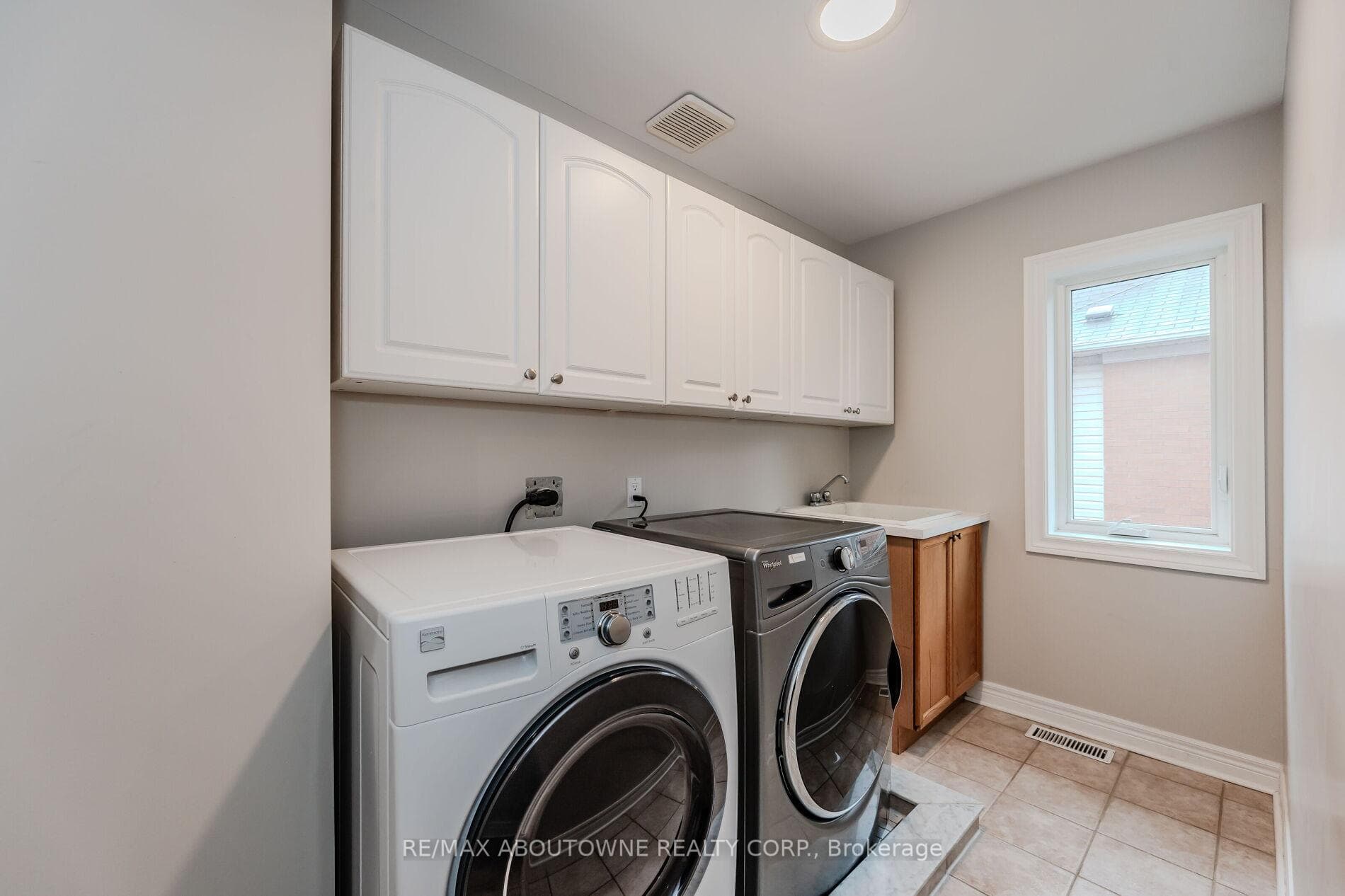 461 Doverwood Drive photo 27