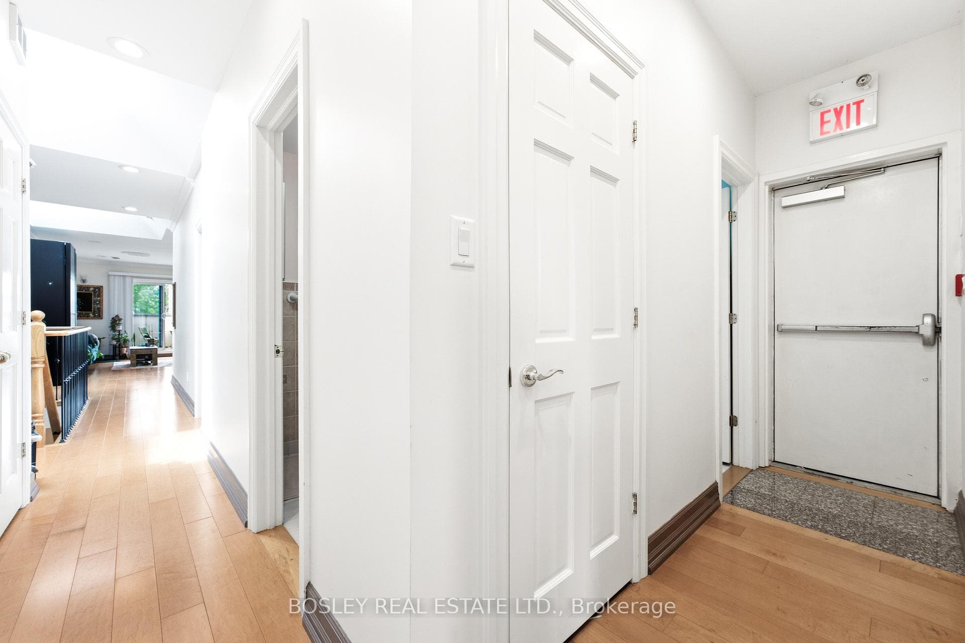 115 Roncesvalles Avenue Unit 3 photo 24