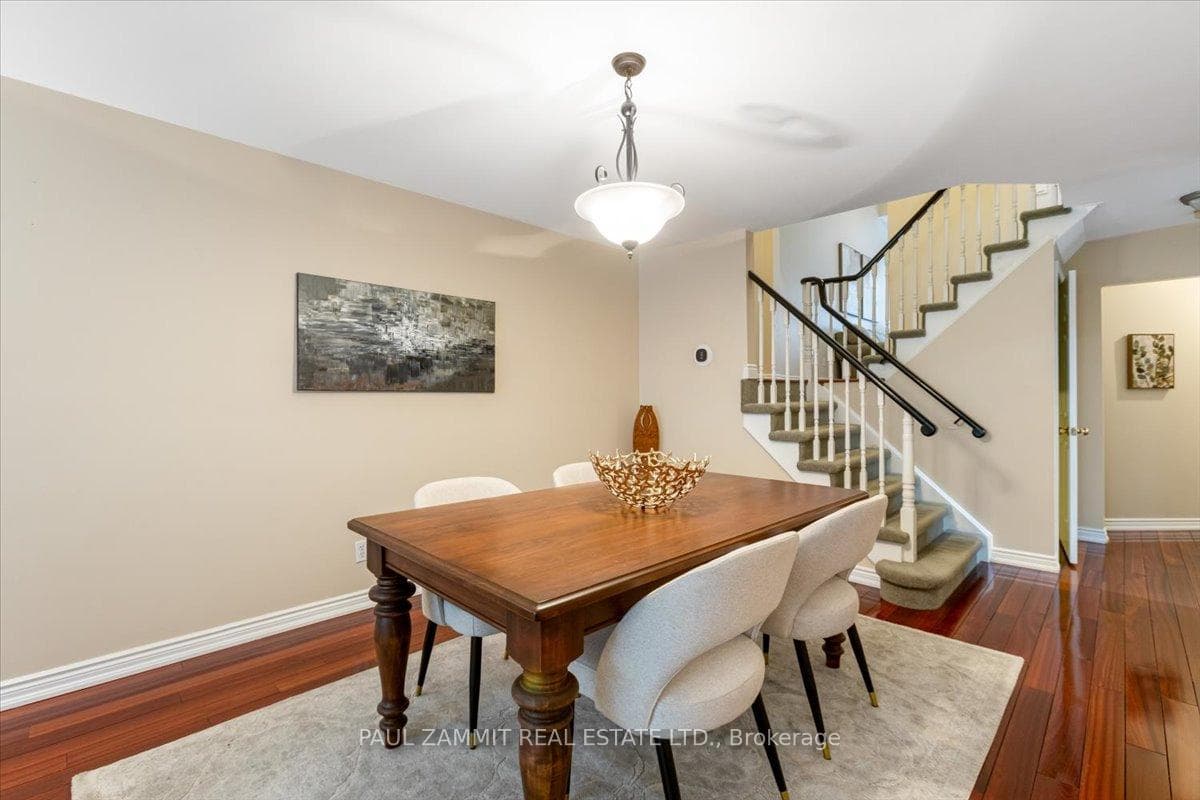 1 Wetherby Circle photo 12