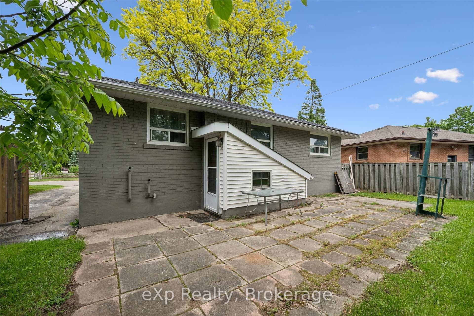 79 Dumbarton Street photo 35