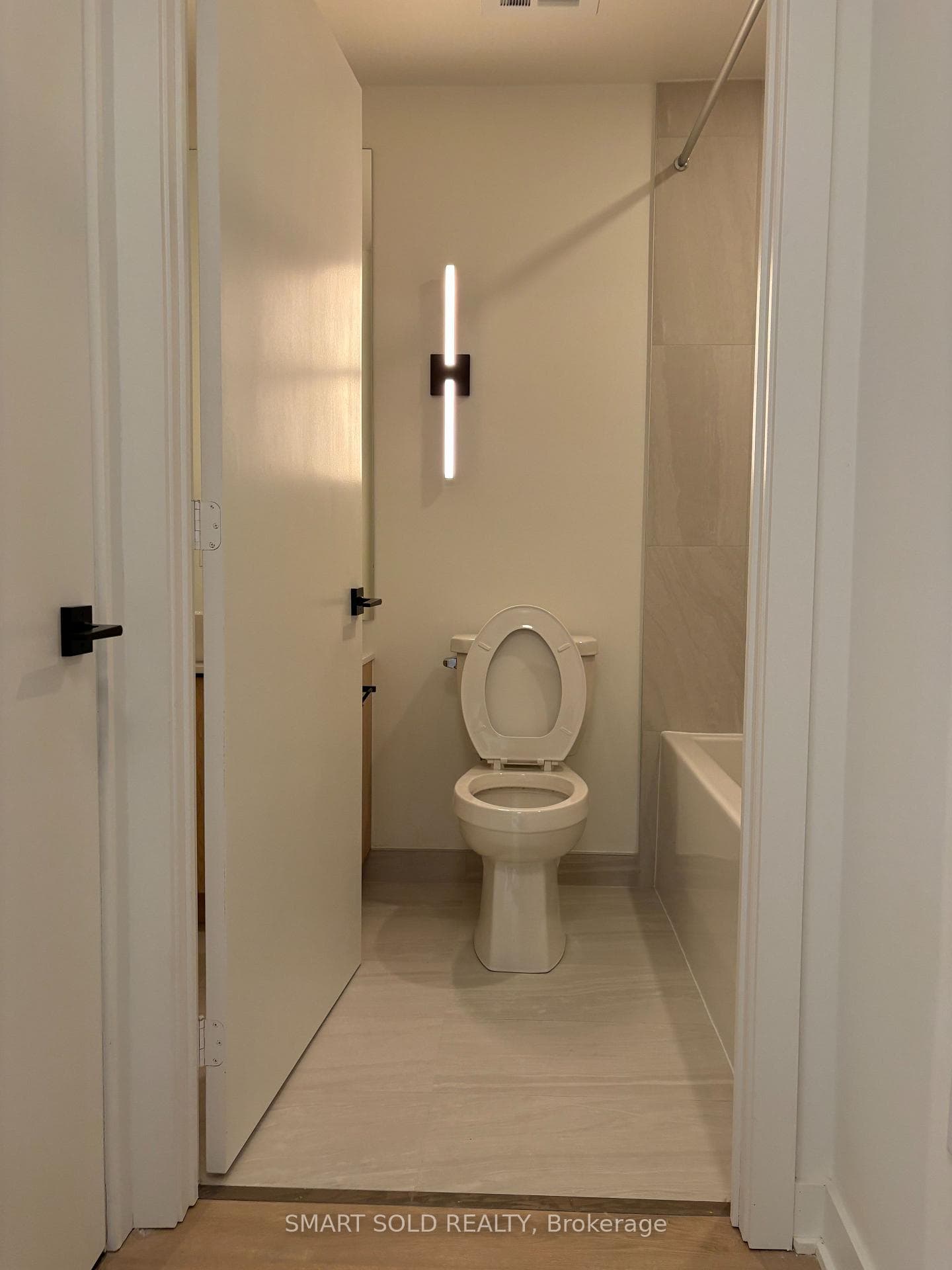 1185 Dupont Street Unit 1403 photo 19