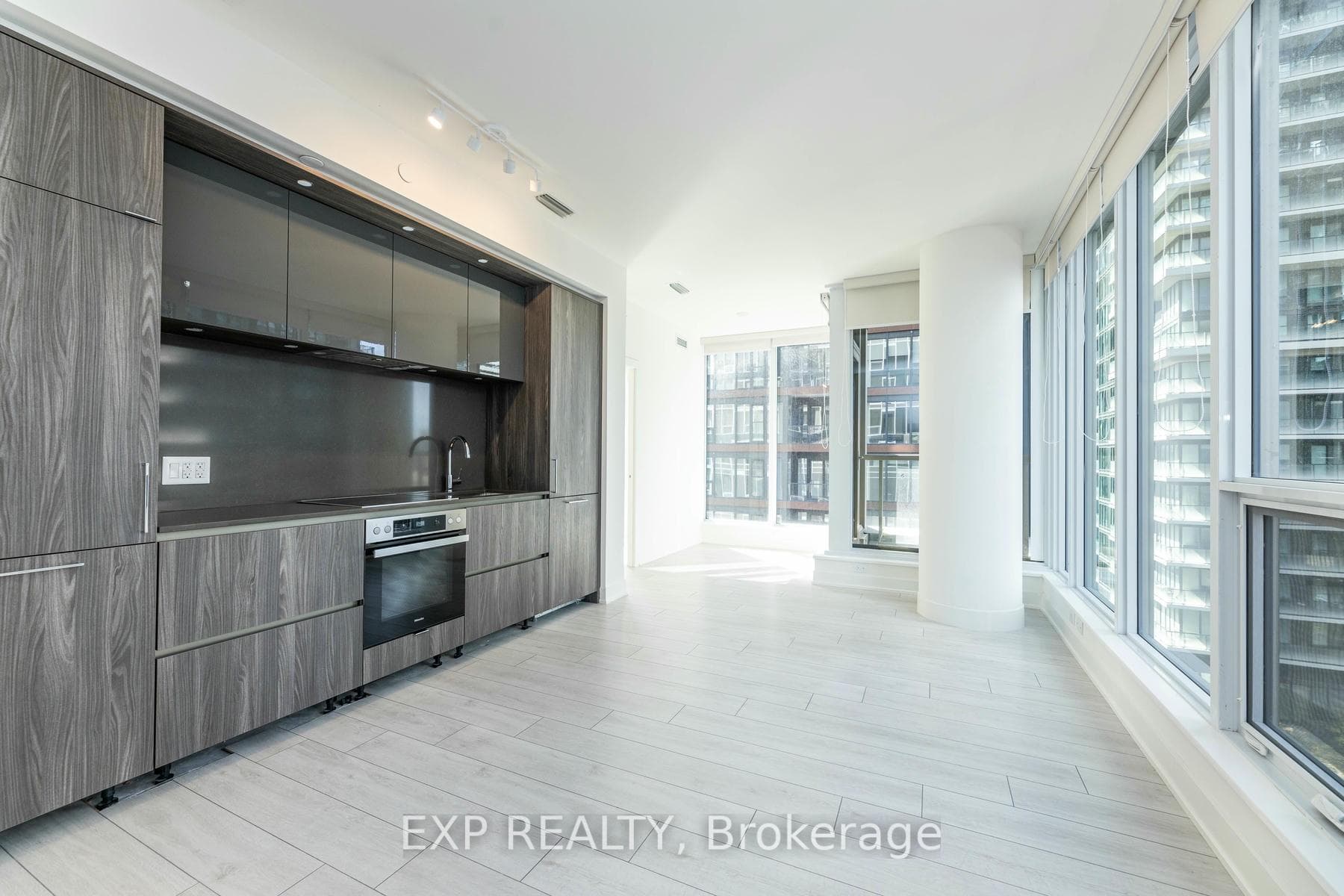 35 Mercer Street Unit 1112 photo 4