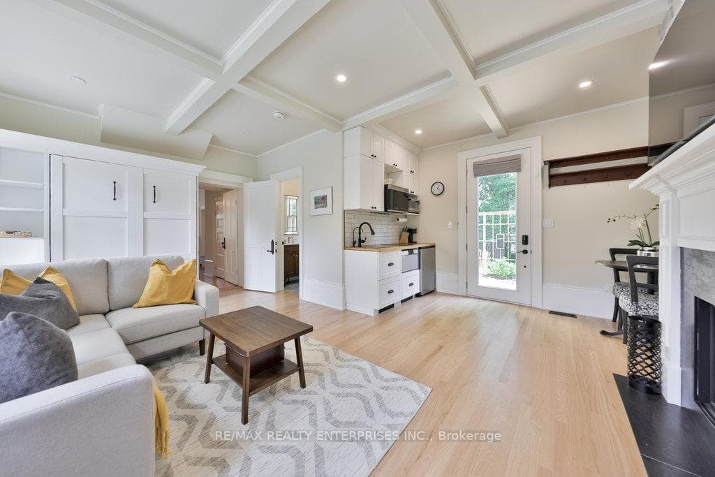 1234 Old River Road photo 12