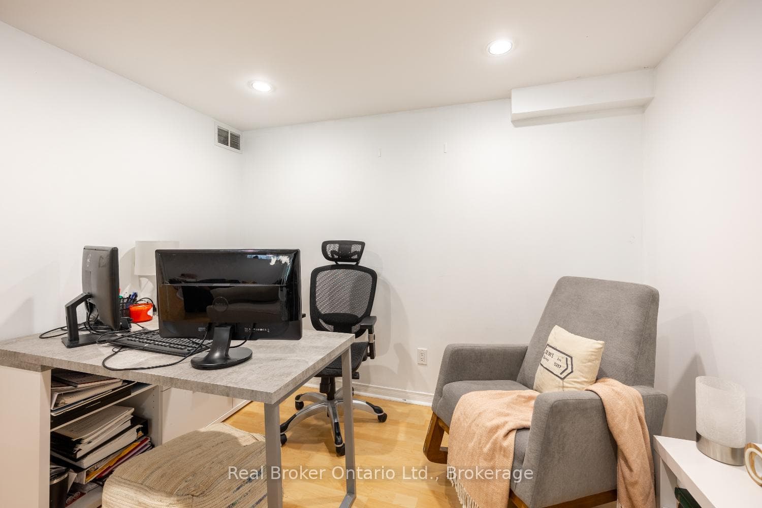 9 Candlebrook Drive photo 31