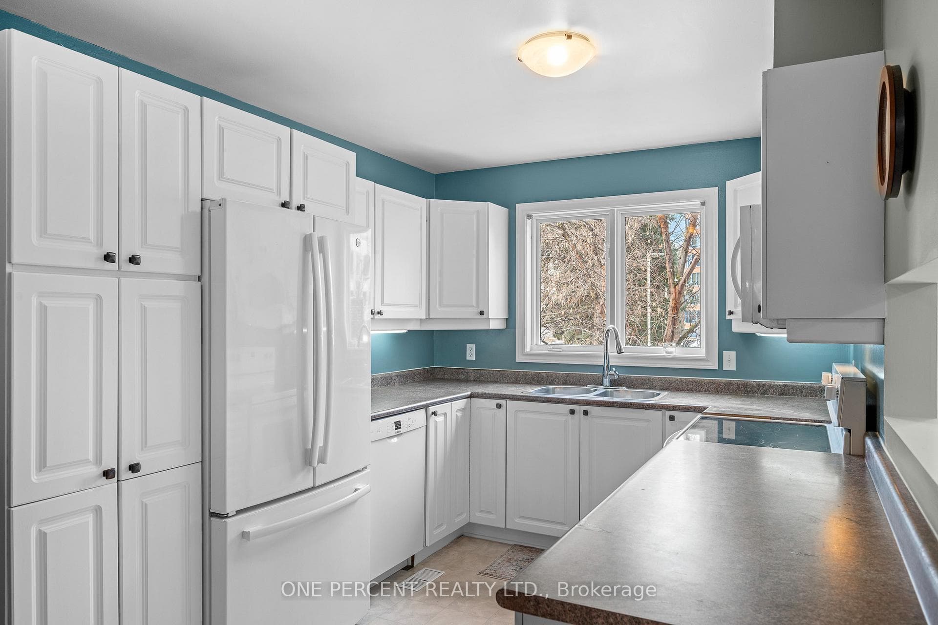 30 Maplehurst Avenue photo 22