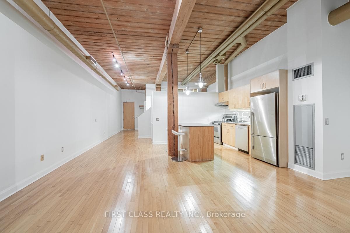 993 Queen Street Unit 218 photo 15