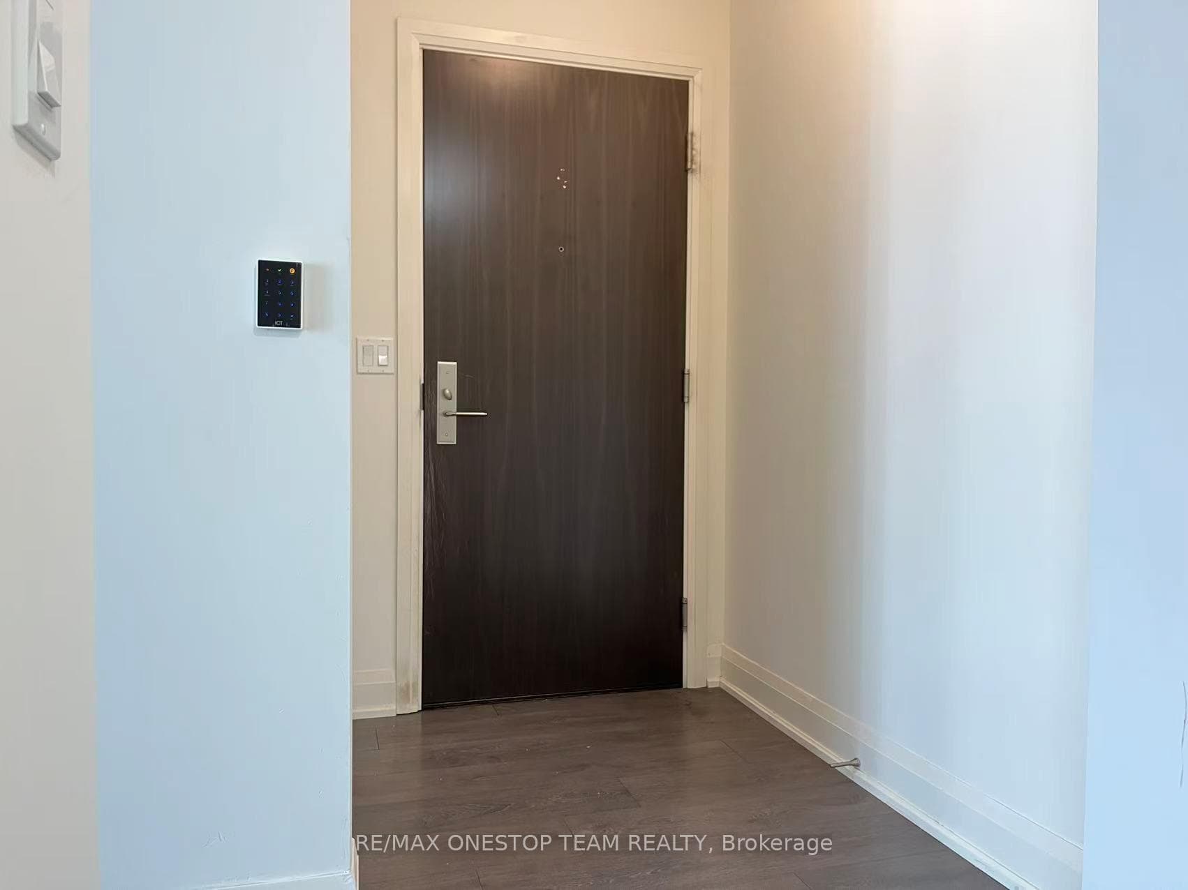 68 Canterbury Place Unit 2001 photo 9