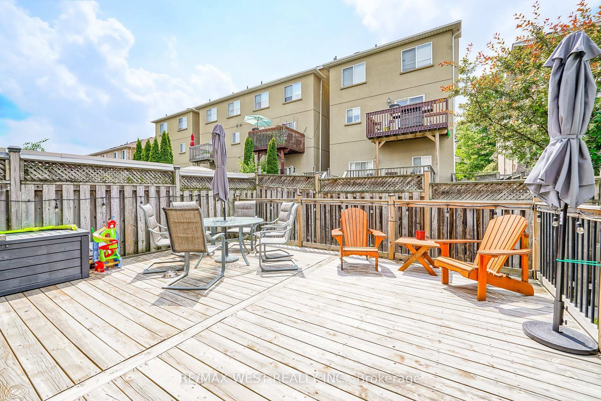 176 Gail Parks Crescent photo 14