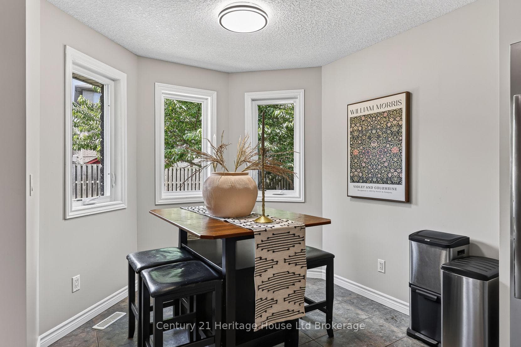 119 Southview Court photo 8