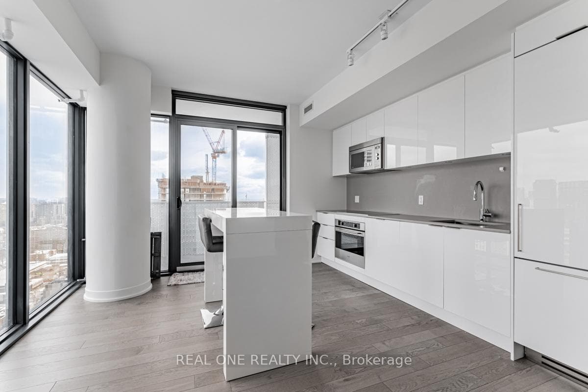 20 Lombard Street Unit 3602 photo 6