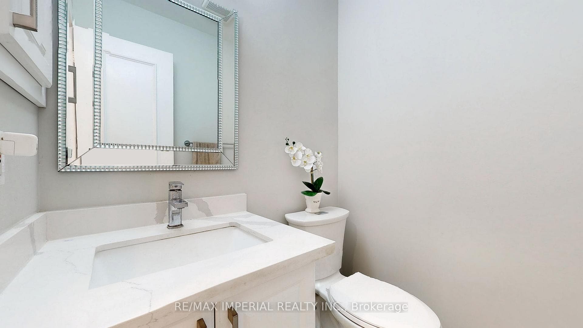 25A Cedar Brae Boulevard photo 24