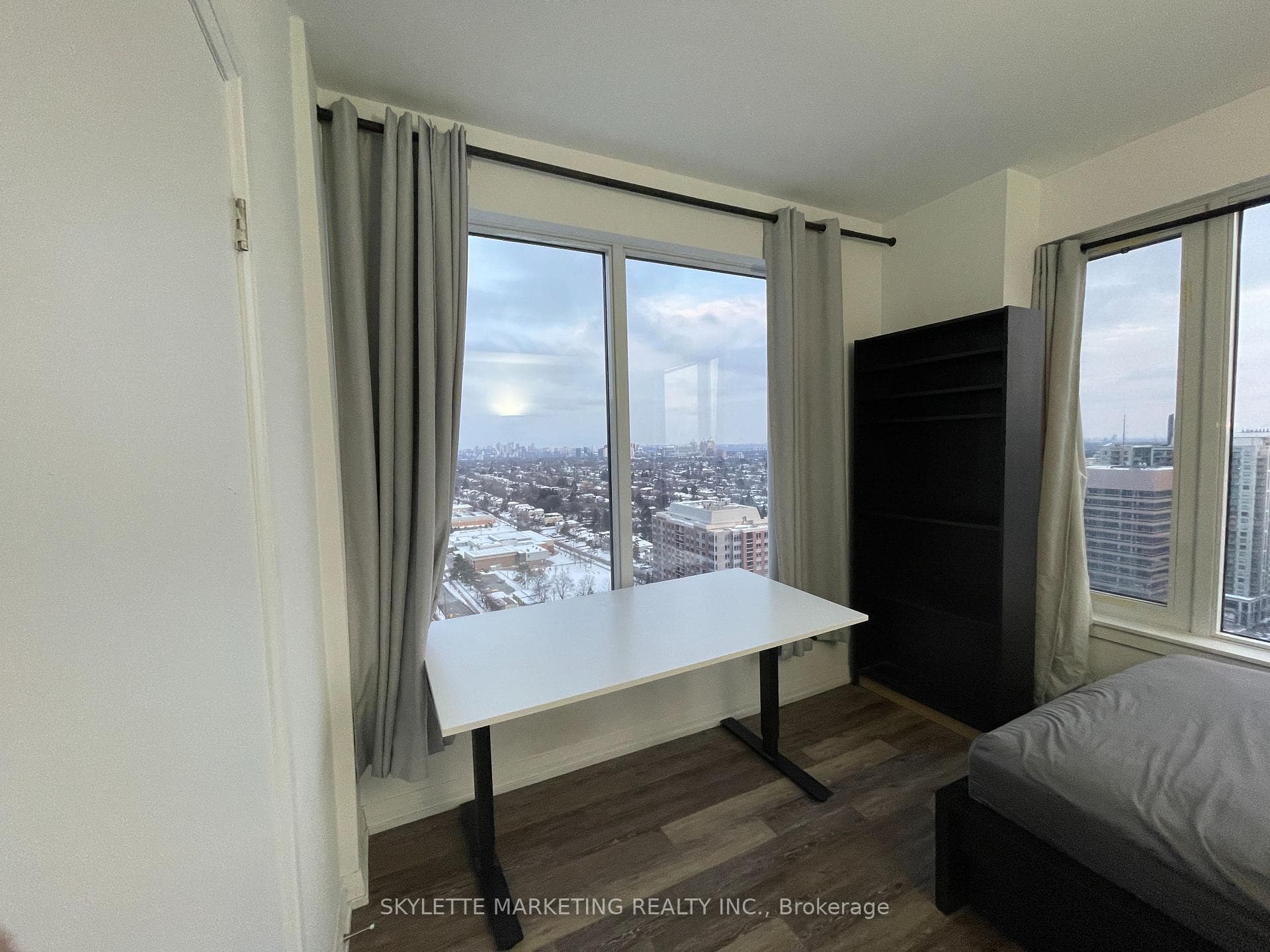 75 Canterbury Place Unit 2802 photo 11