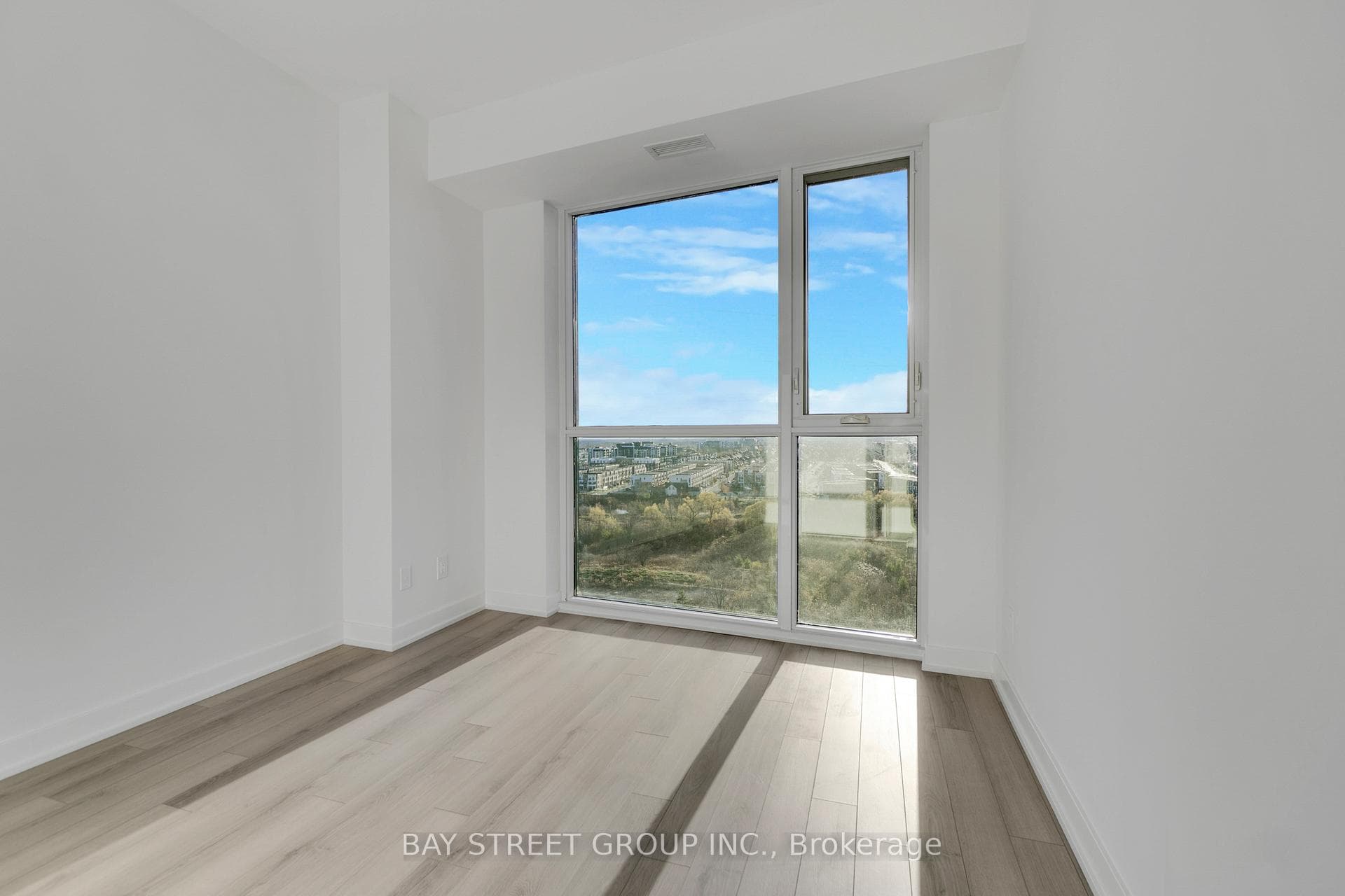 3071 Trafalgar Road Unit 1309 photo 18