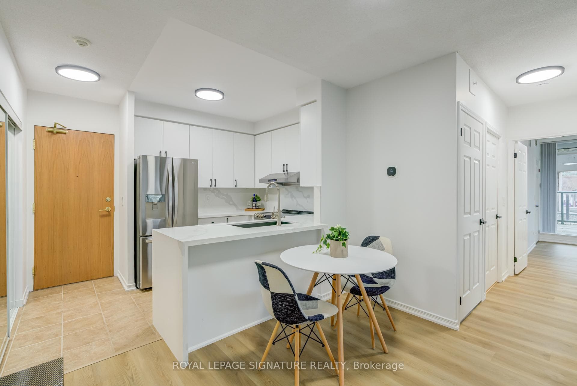 5500 Yonge Street Unit 202 photo 4