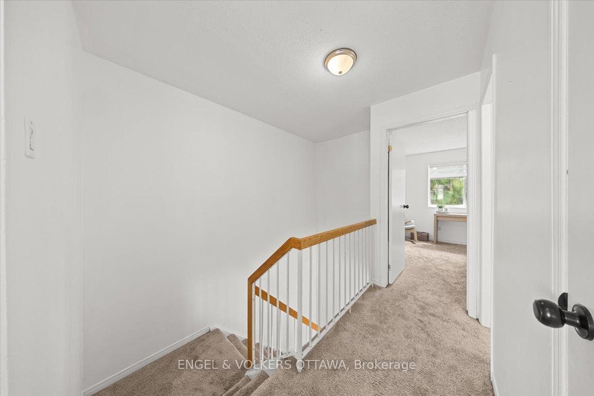 956 Cookshire Crescent Unit 54 photo 18