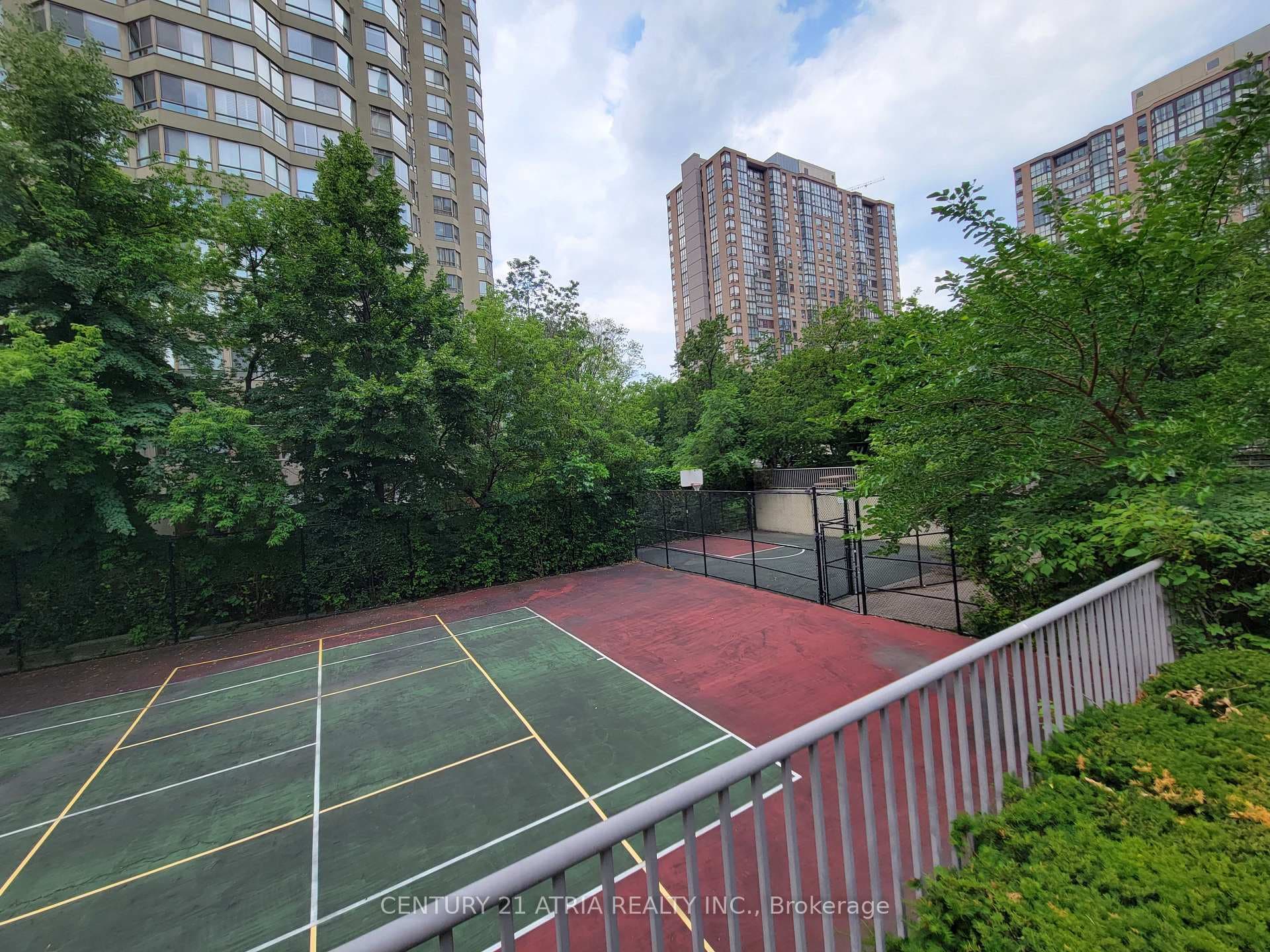 156 Enfield Place Unit 1801 photo 35