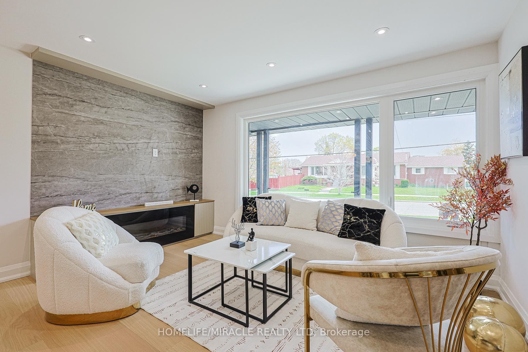 158 Cass Avenue photo 13