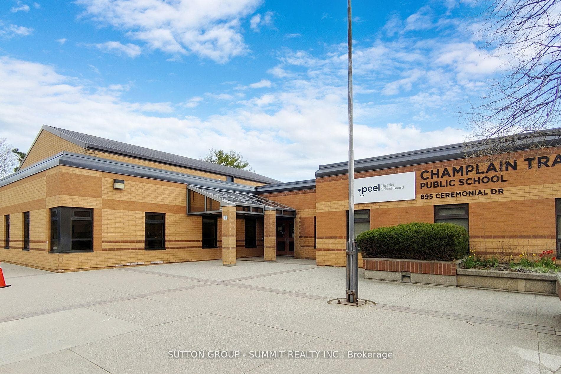 5249 Champlain Trail photo 39