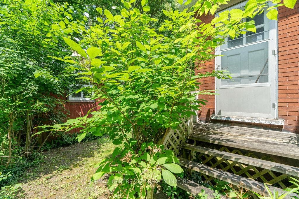 43 Riverview Avenue photo 34