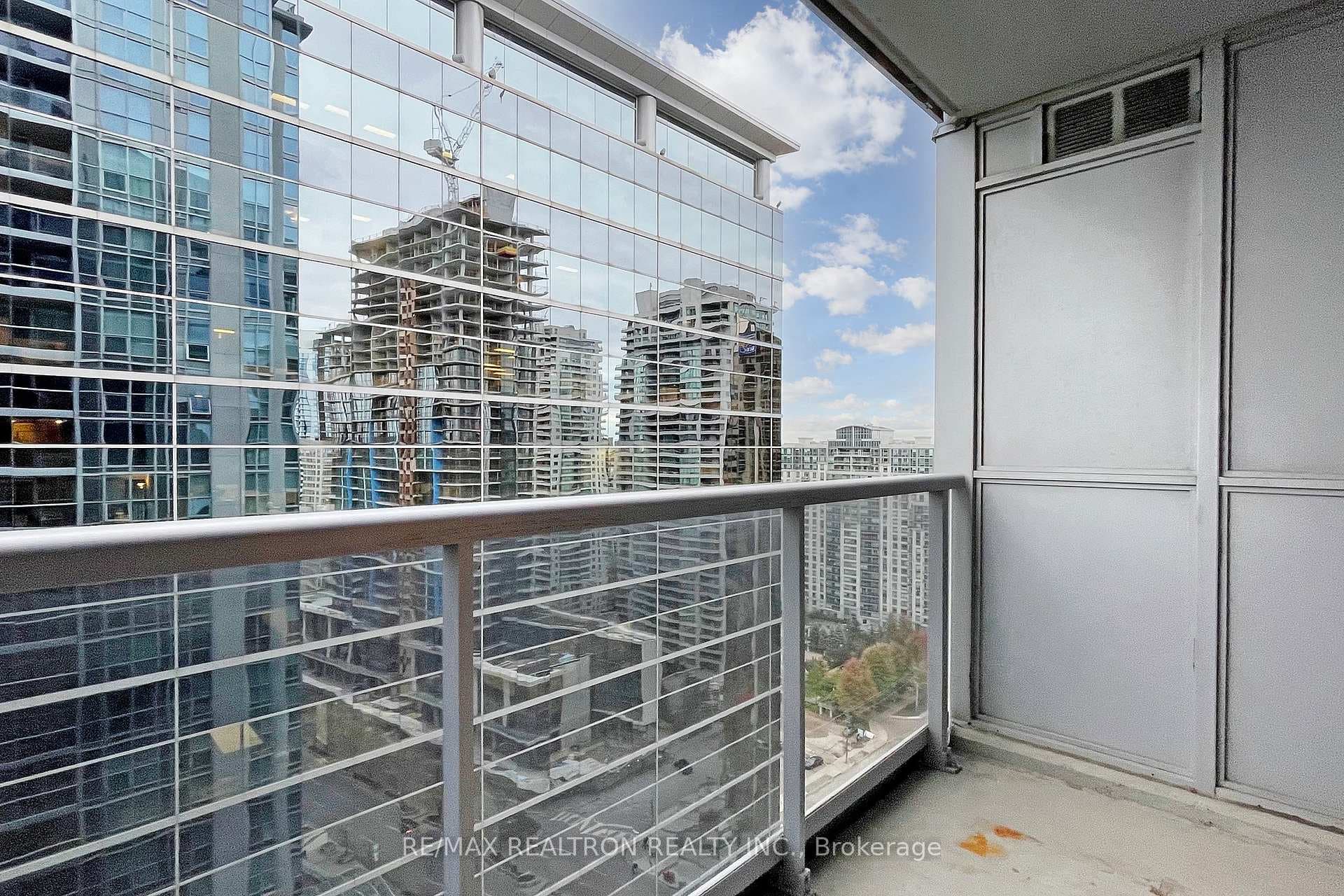 4978 Yonge Street Unit 2711 photo 22