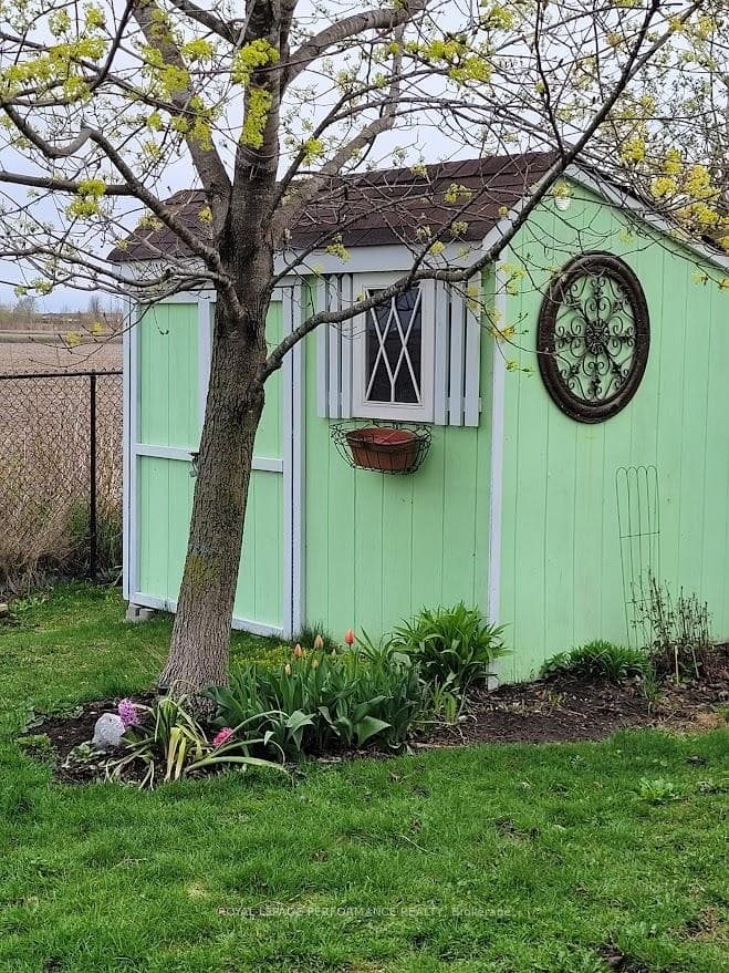 148 Labelle Street photo 44
