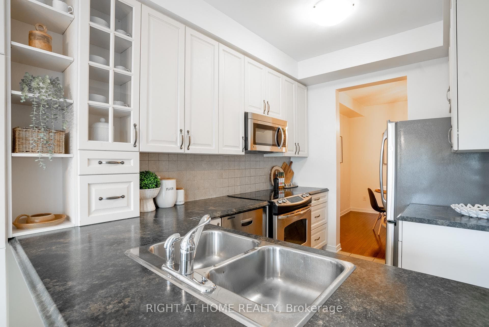 540 Barrick Hill Road photo 12