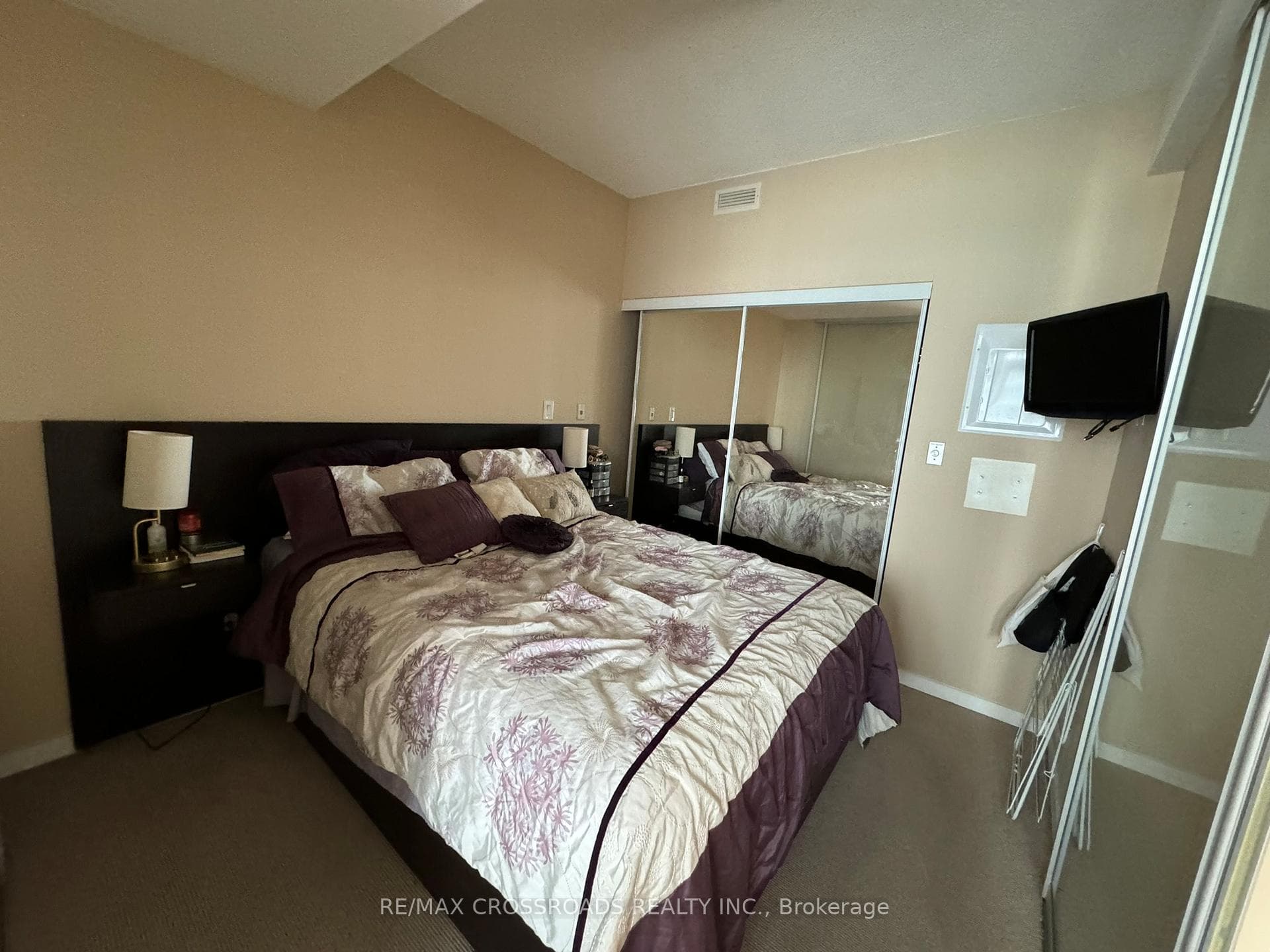 65 Bremner Boulevard Unit 2904 photo 11