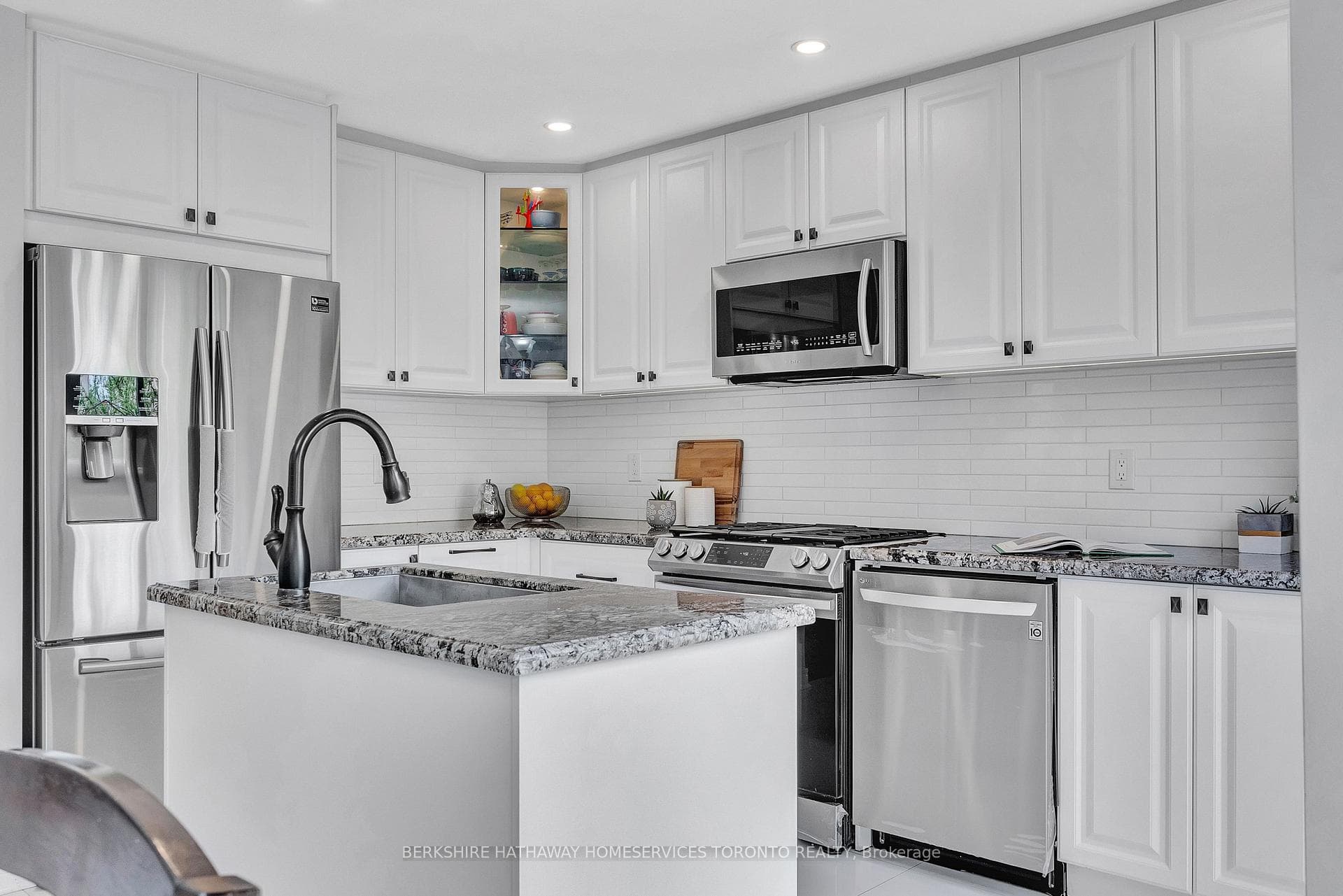 1488 Warbler Road photo 12