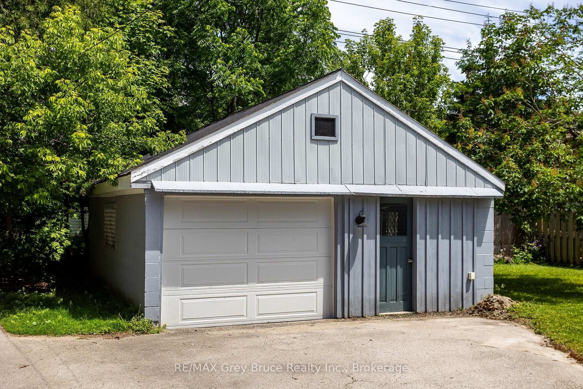 177 2nd Avenue photo 5