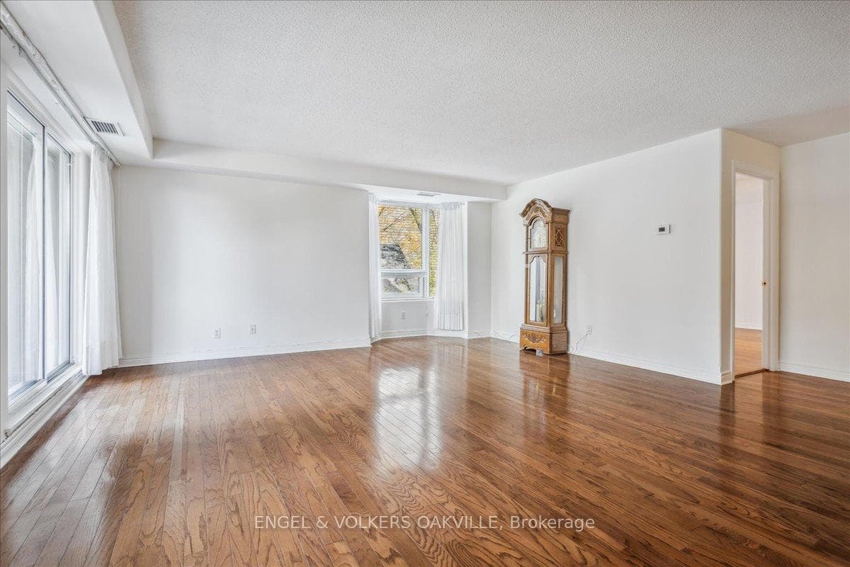 1272 Ontario Street Unit 203 photo 10