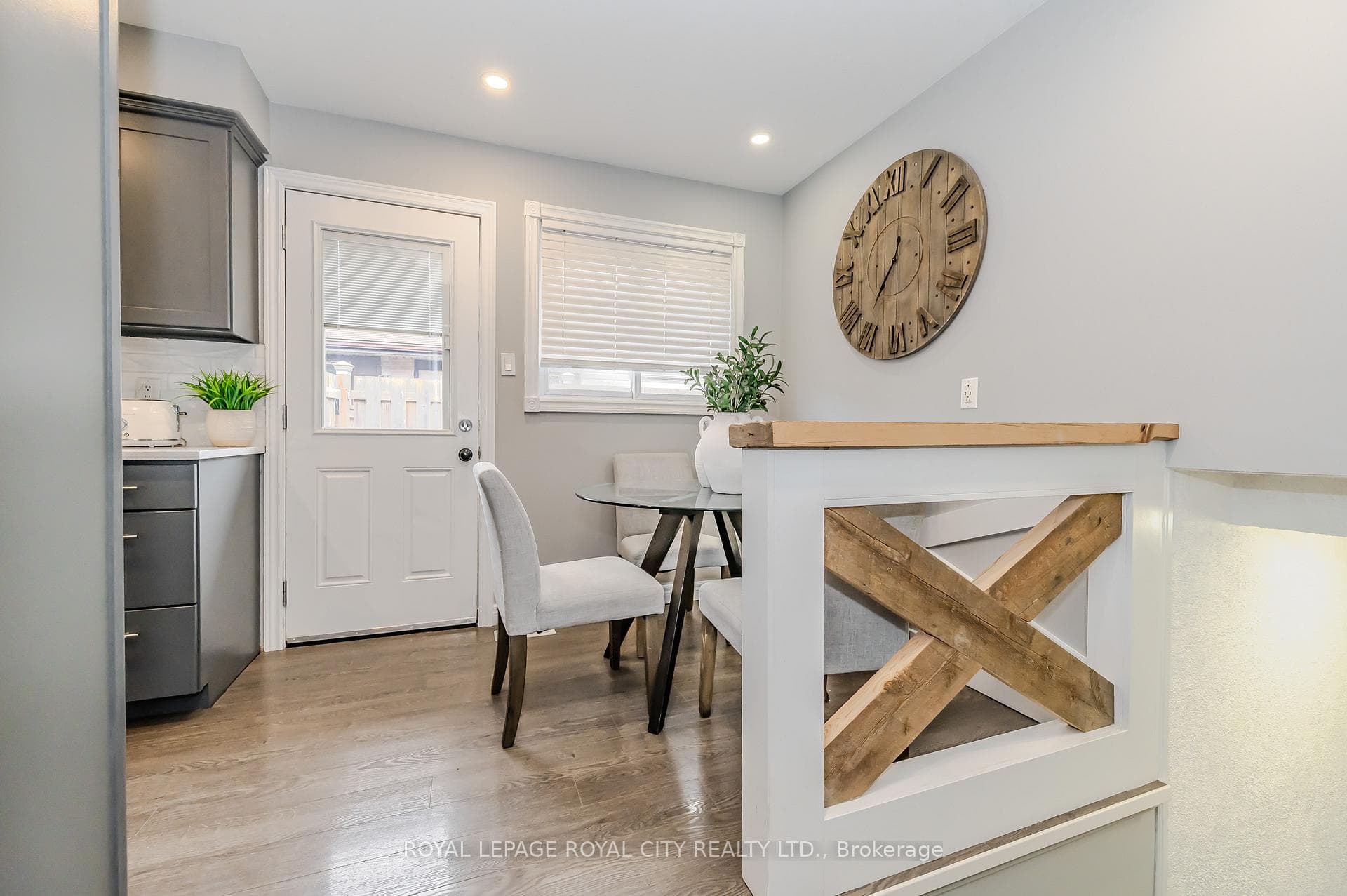 16 Nickolas Crescent photo 19