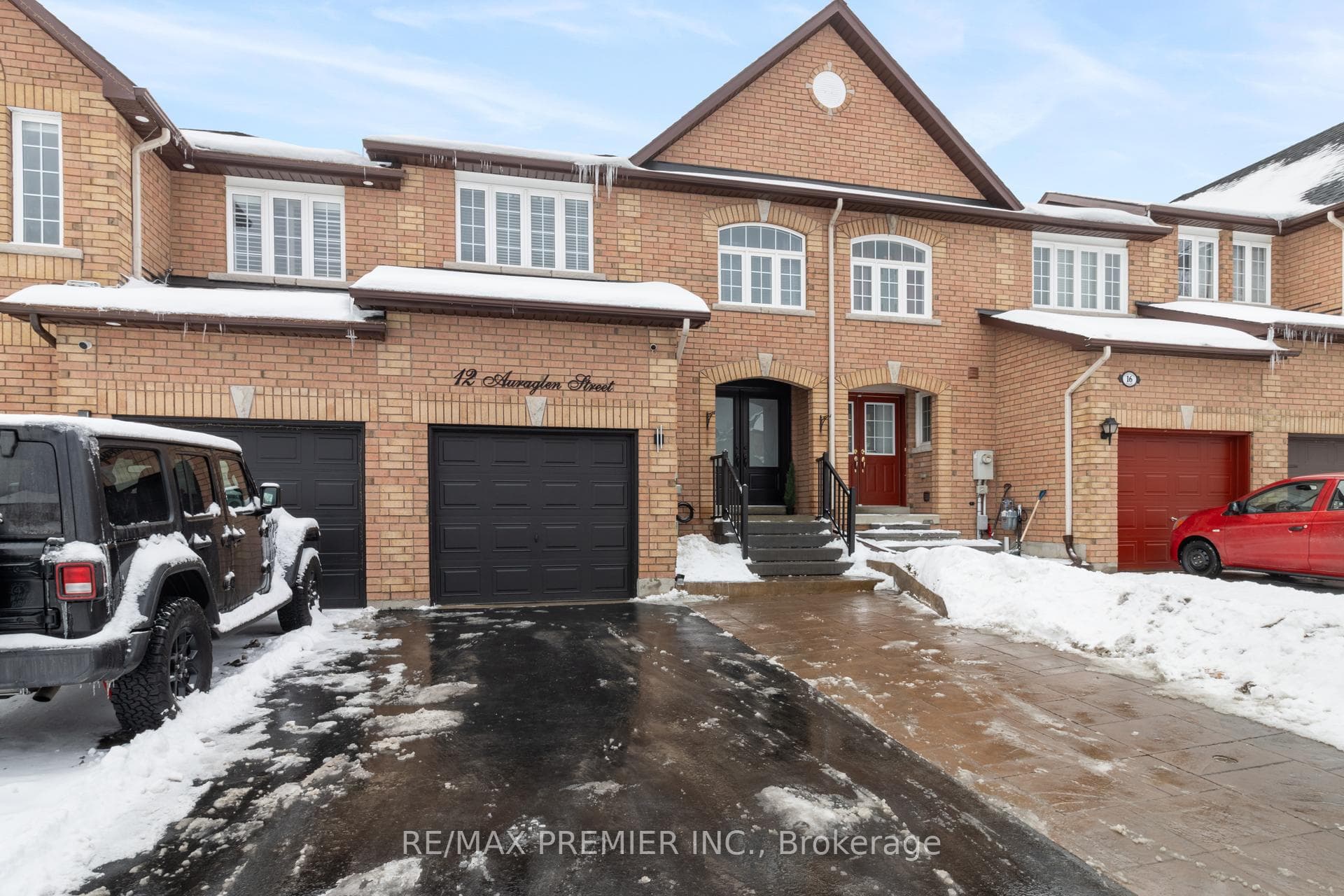 12 Auraglen Street photo 2
