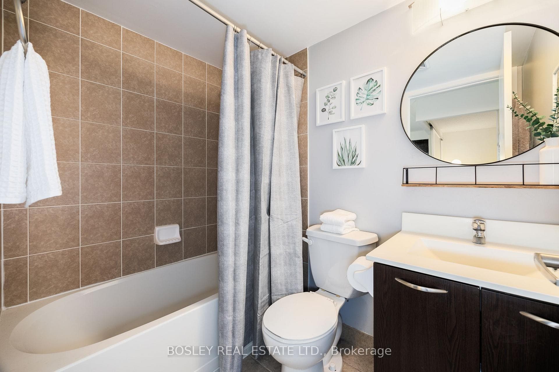 38 Joe Shuster Way Unit 604 photo 15