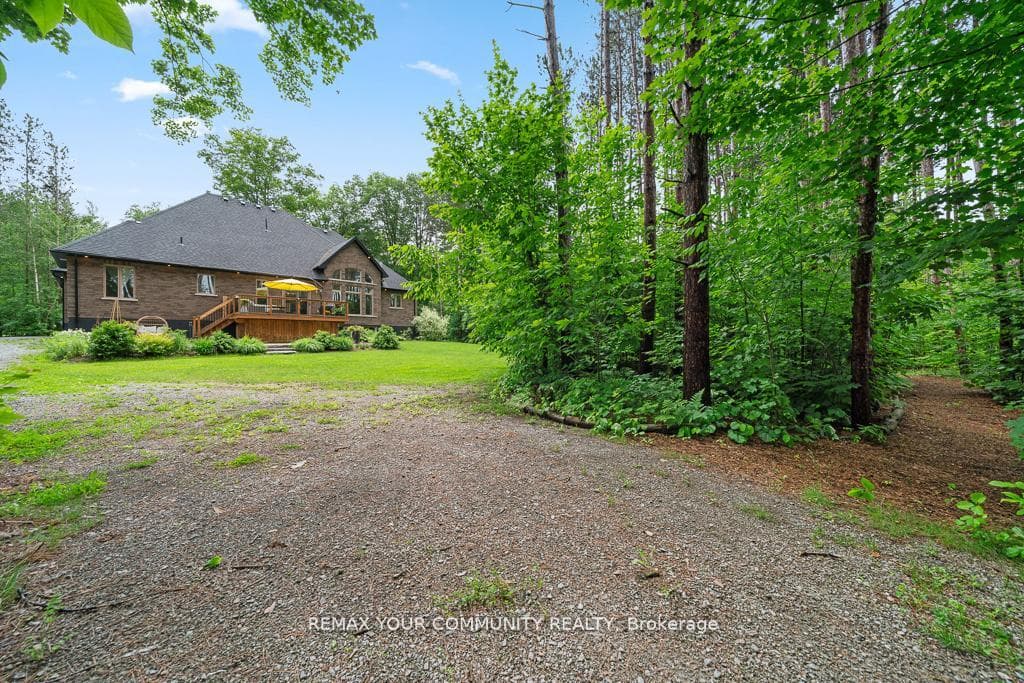 38 Windermere Circle photo 42
