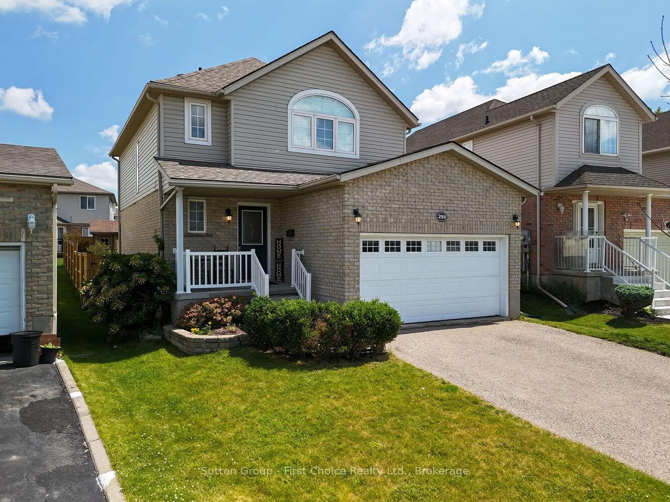 293 Huck Crescent photo 1
