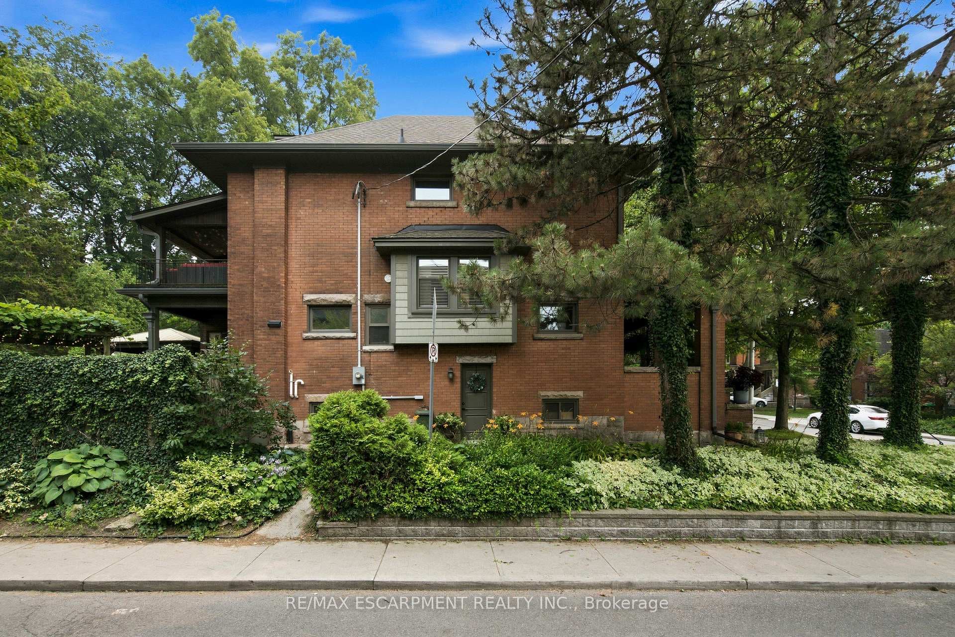 61 MOUNTAIN Avenue photo 45