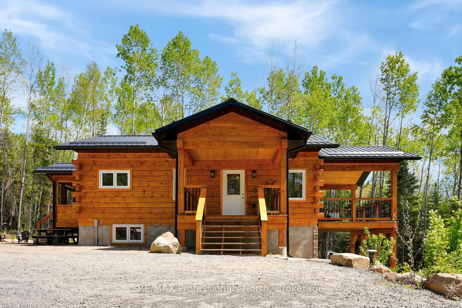 6587 Elephant Lake Road photo 4