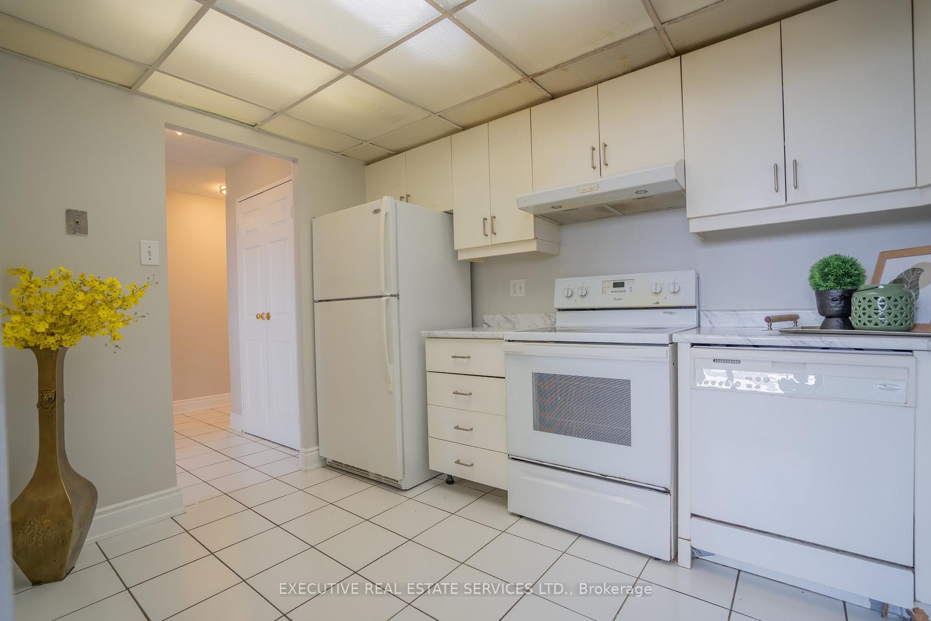 3700 Kaneff Crescent Unit 508 photo 20