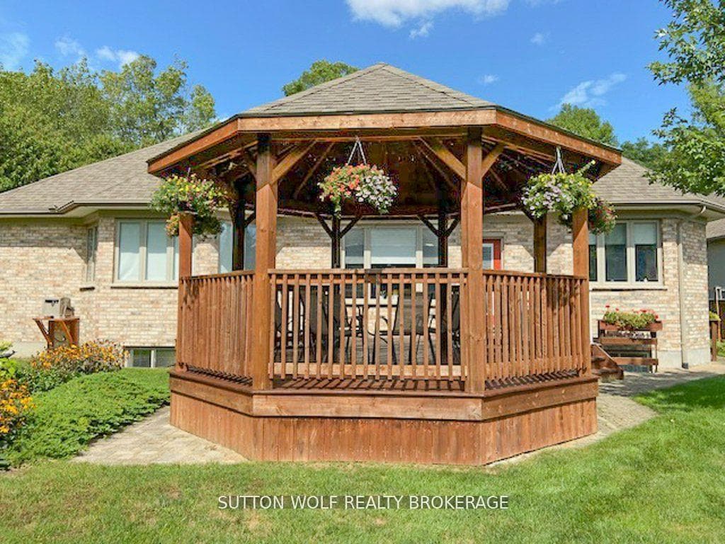 98 Harris Road photo 33