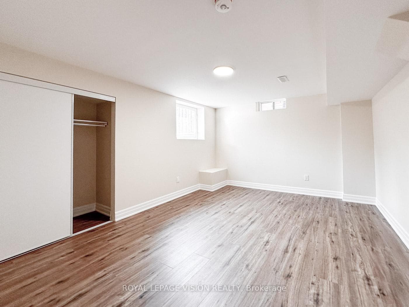 15 Clapperton Drive photo 7