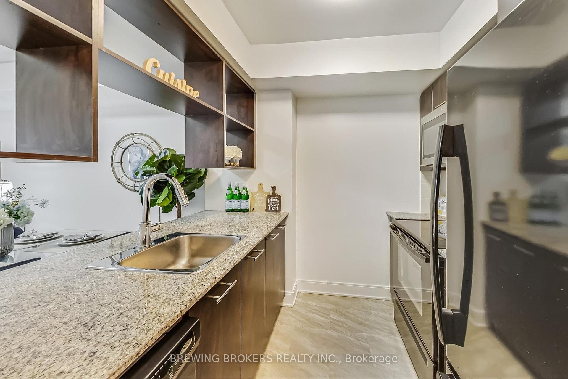 135 Village Green Square Unit 3419 photo 14