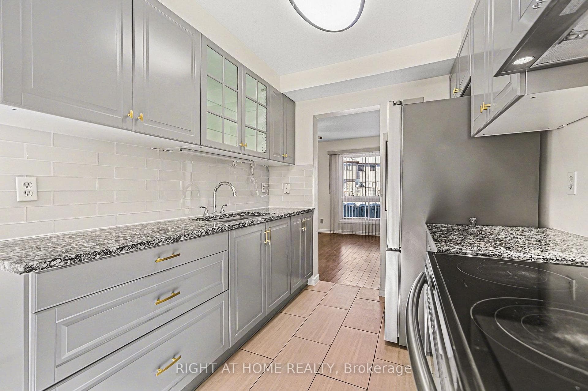 1213 Bowmount Street Unit 51 photo 10