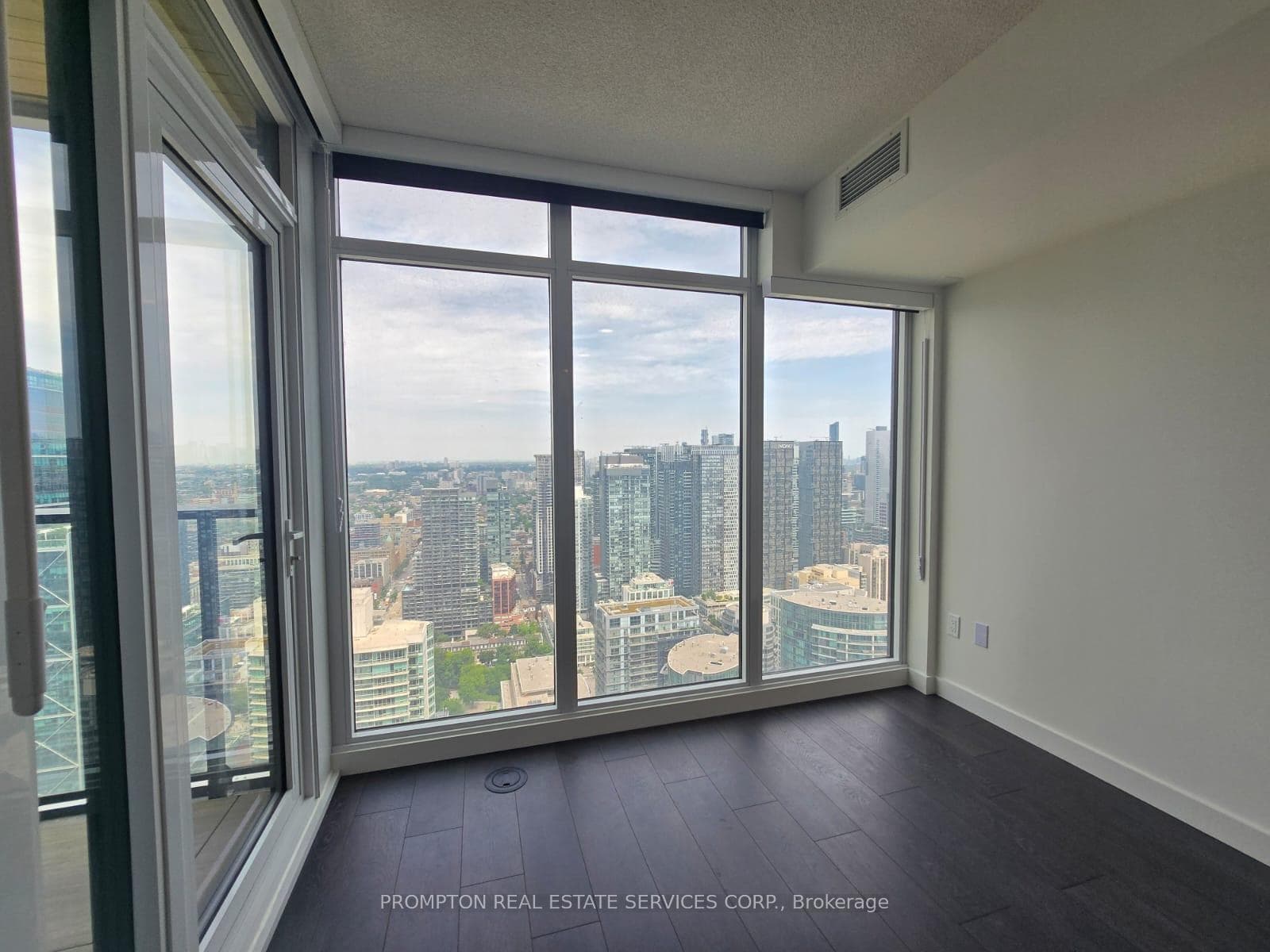 1 Concord Cityplace Way Unit 5512 photo 5