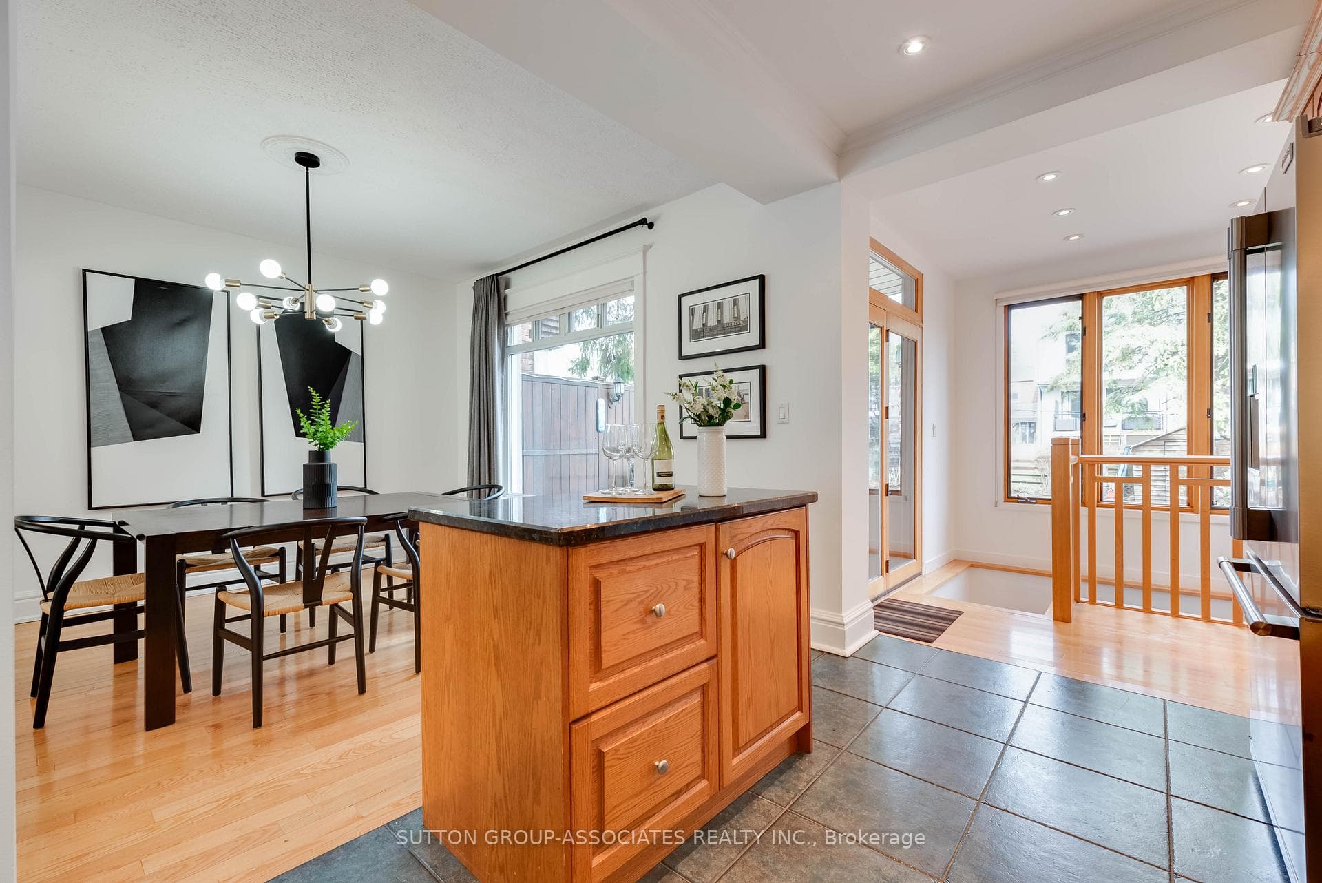 131 Pinewood Avenue photo 15