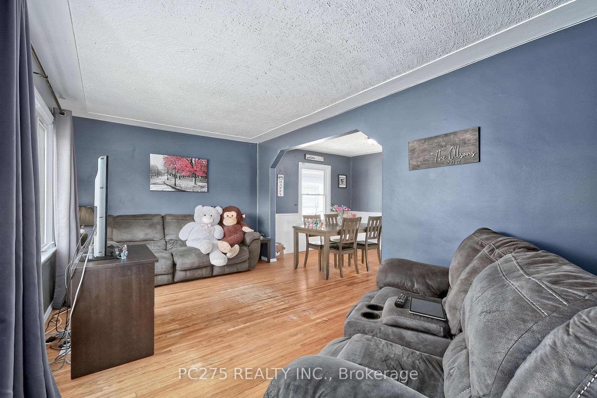 1127 Trafalgar Street photo 6